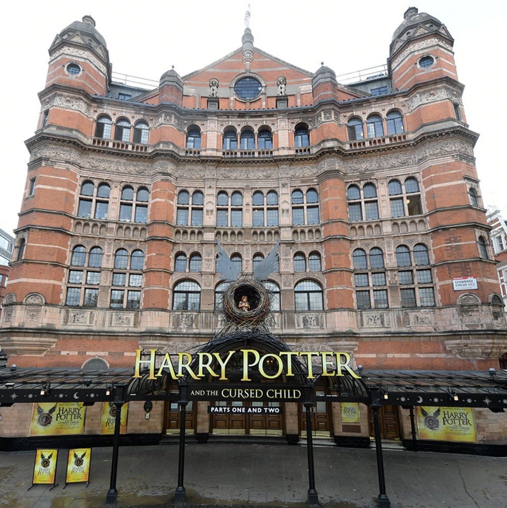 harry-potter-cursed-child-palace-theatre-2