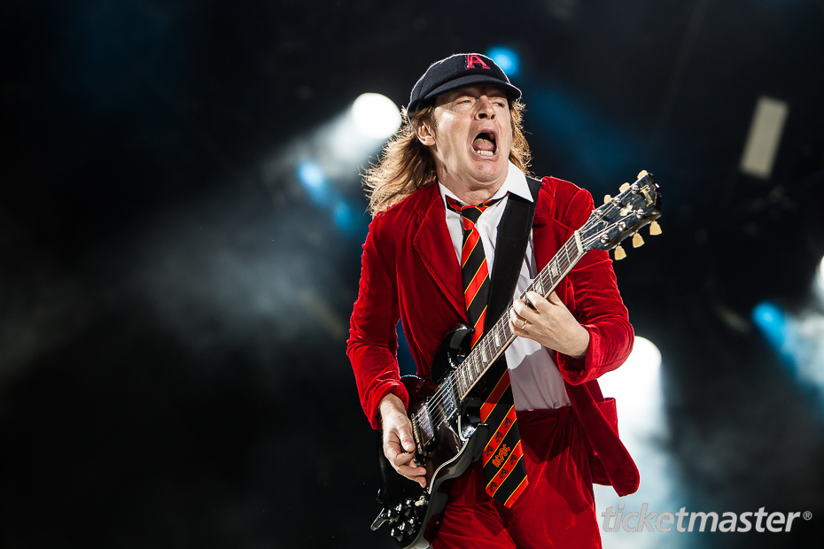 Photos: AC/DC rock Wembley Stadium (we salute you)